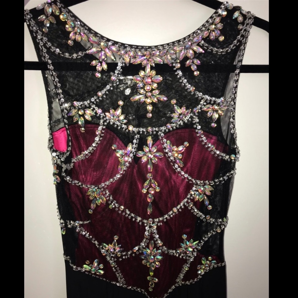 Black/ hot pink/ jewels & sequin prom dress - Picture 3 of 3